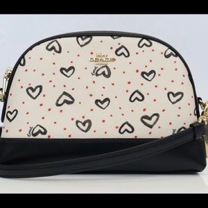 💗Authentic NWT💗
Coach Crossbody White/Black